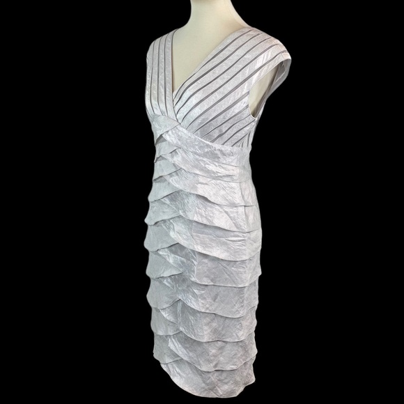 Adrianna Papell formal sleeveless tiered dress size 6 - Picture 4 of 7